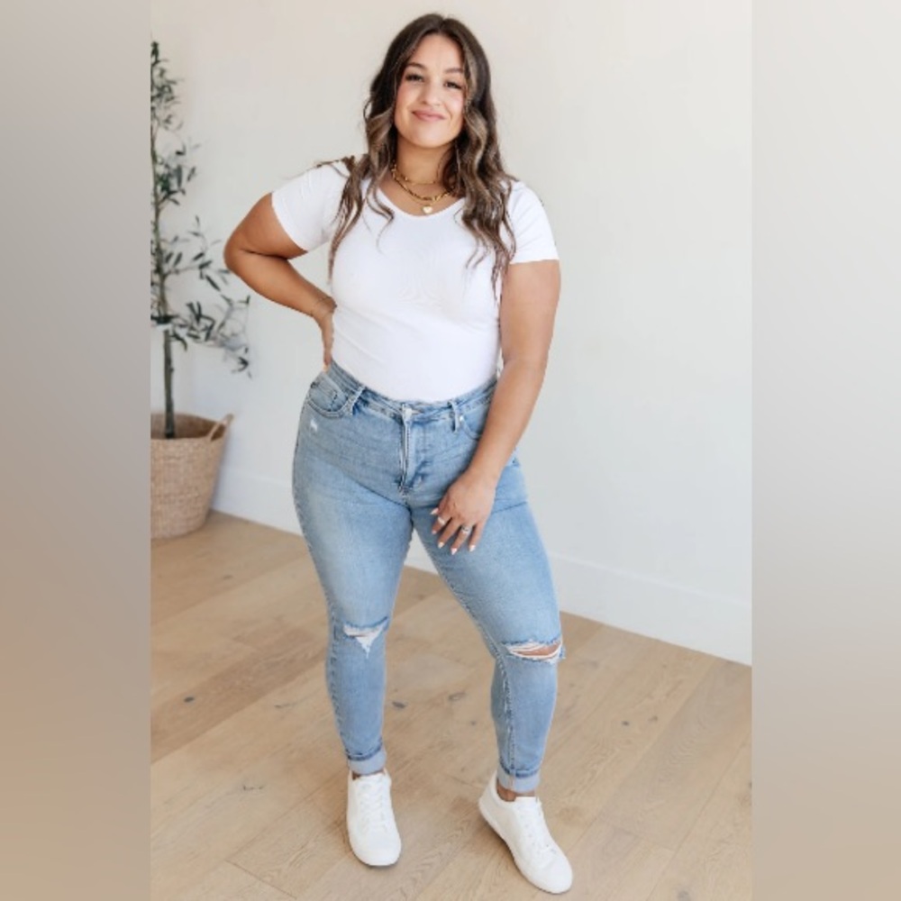 Judy Blue • Eloise Mid Rise Control Top Distressed Skinny Jeans • Size 14W & 16W